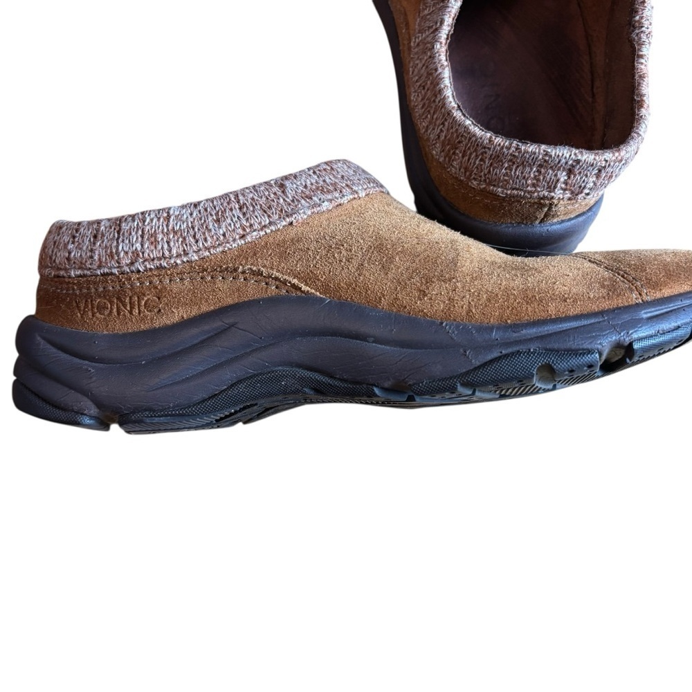 Vionic Tan and Black Mules with Suede Upper - Picture 4 of 8